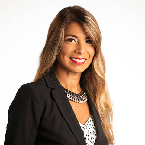photo of Claudia Velasco